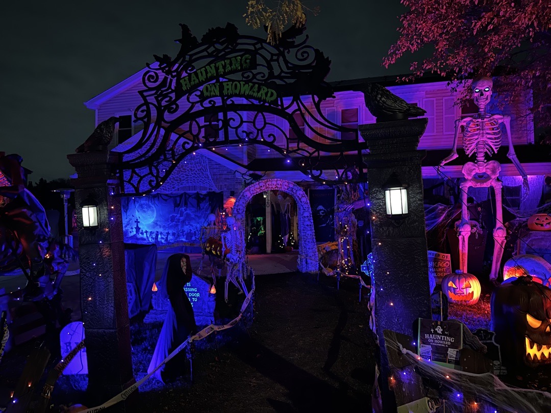 Haunting on Howard — haunted trail in Schaumburg, IL