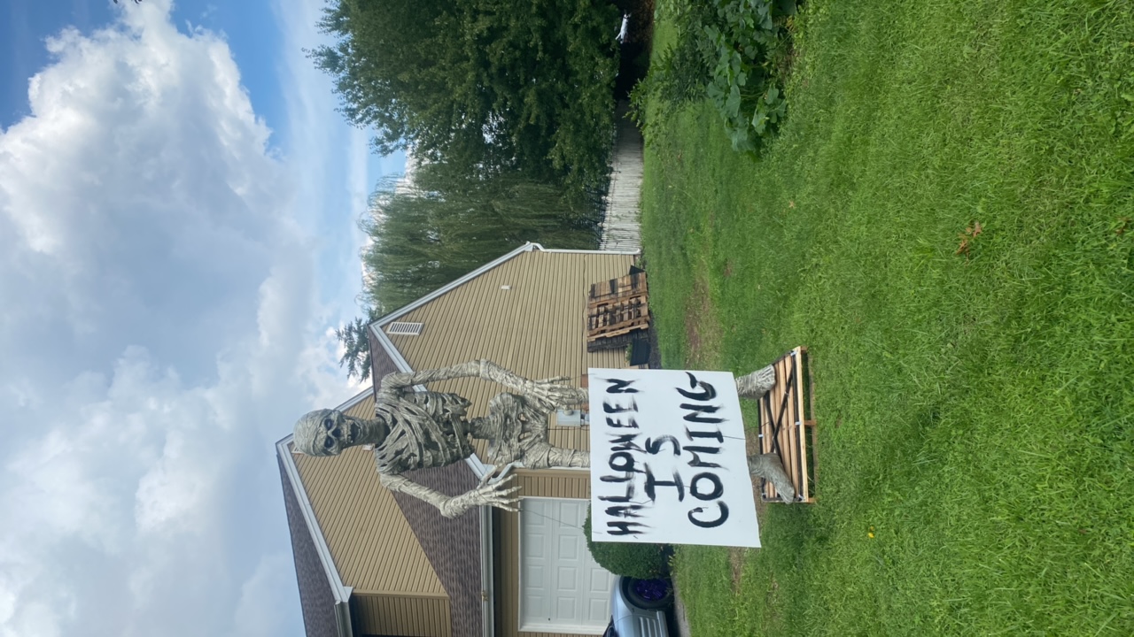 Horror Abounds On Our Grounds, Live Actor! — haunted house in Reading, PA