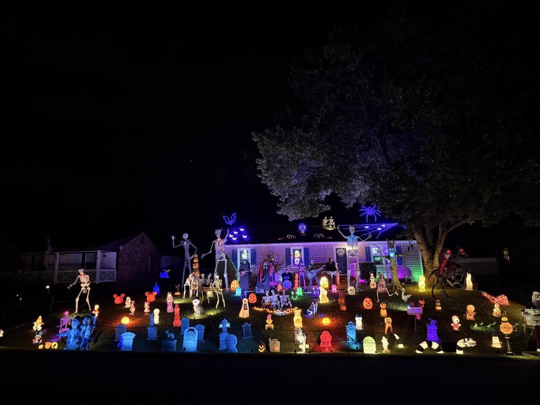 Irvine’s Spooky Season Display in Midlothian, Virginia