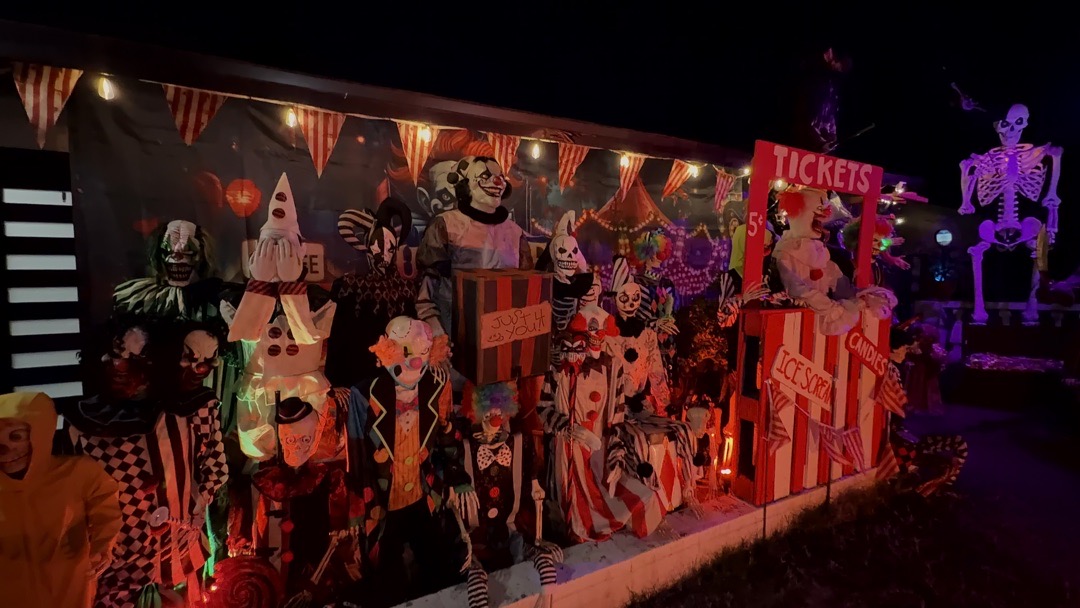 NORTHRIDGE Halloween House in Los Angeles, CA