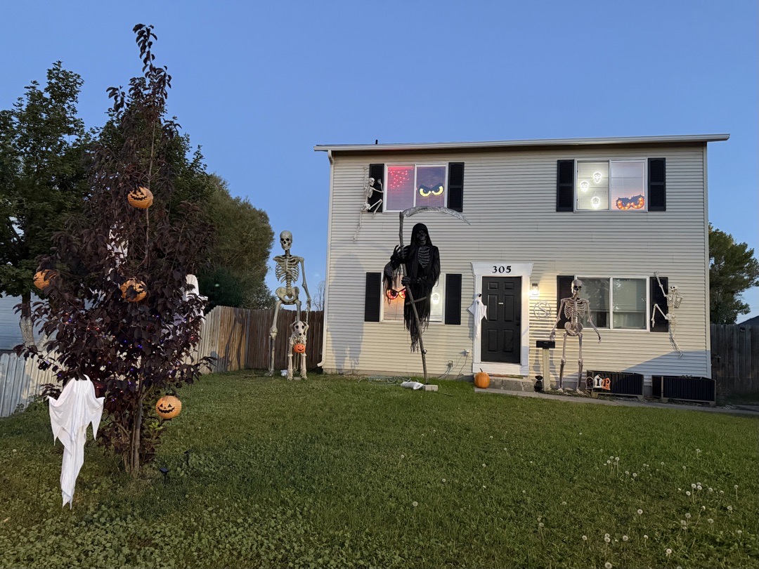 305 Dunbar Drive Halloween Display in Idaho Falls, Idaho