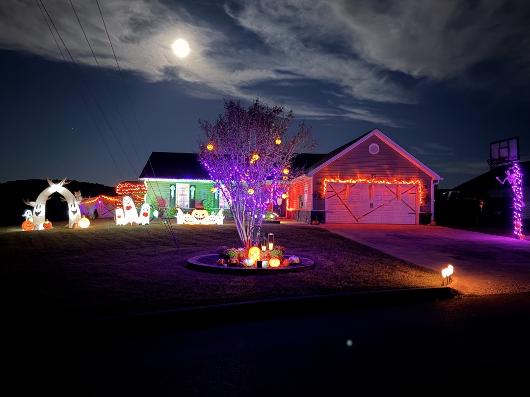 Crawford Halloween Display in Kingsport, TN