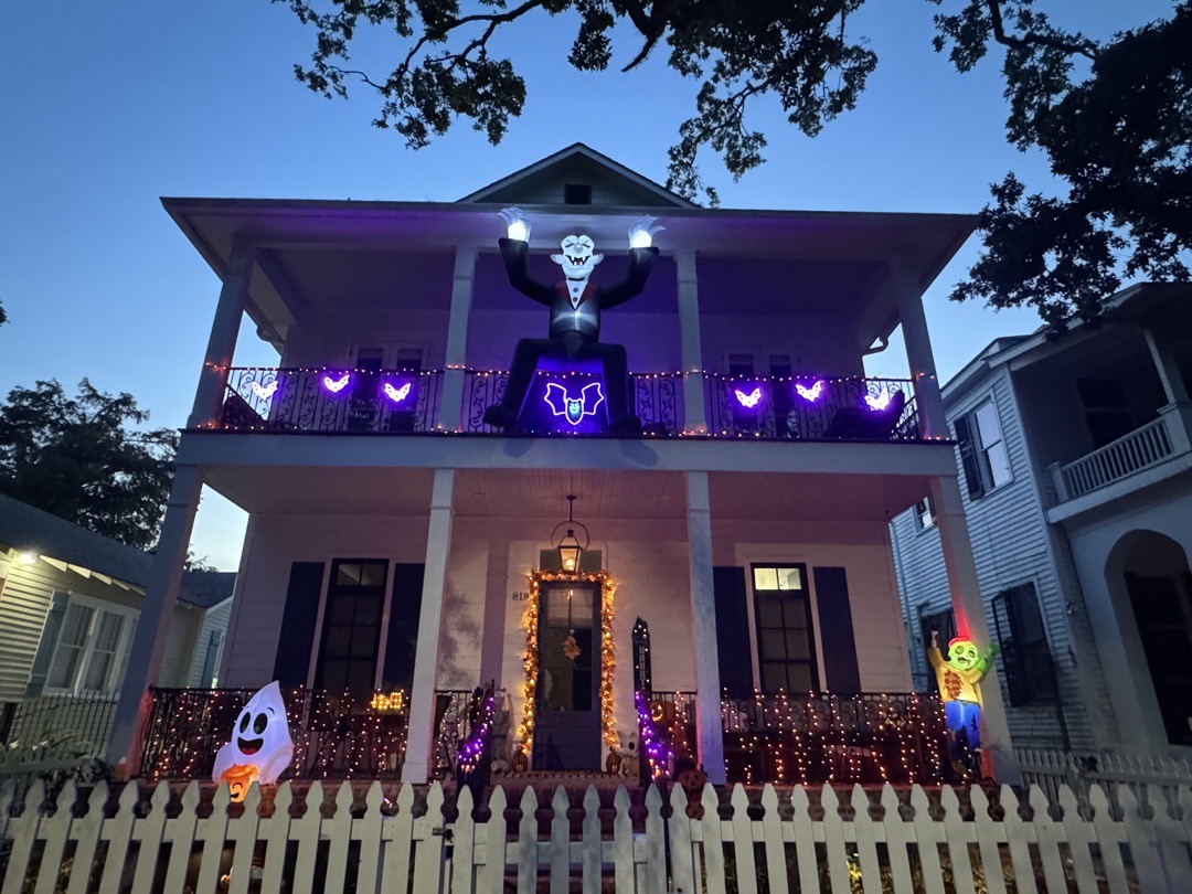Vampire of the Upper Balcony Halloween Display in Baton Rouge, Louisiana