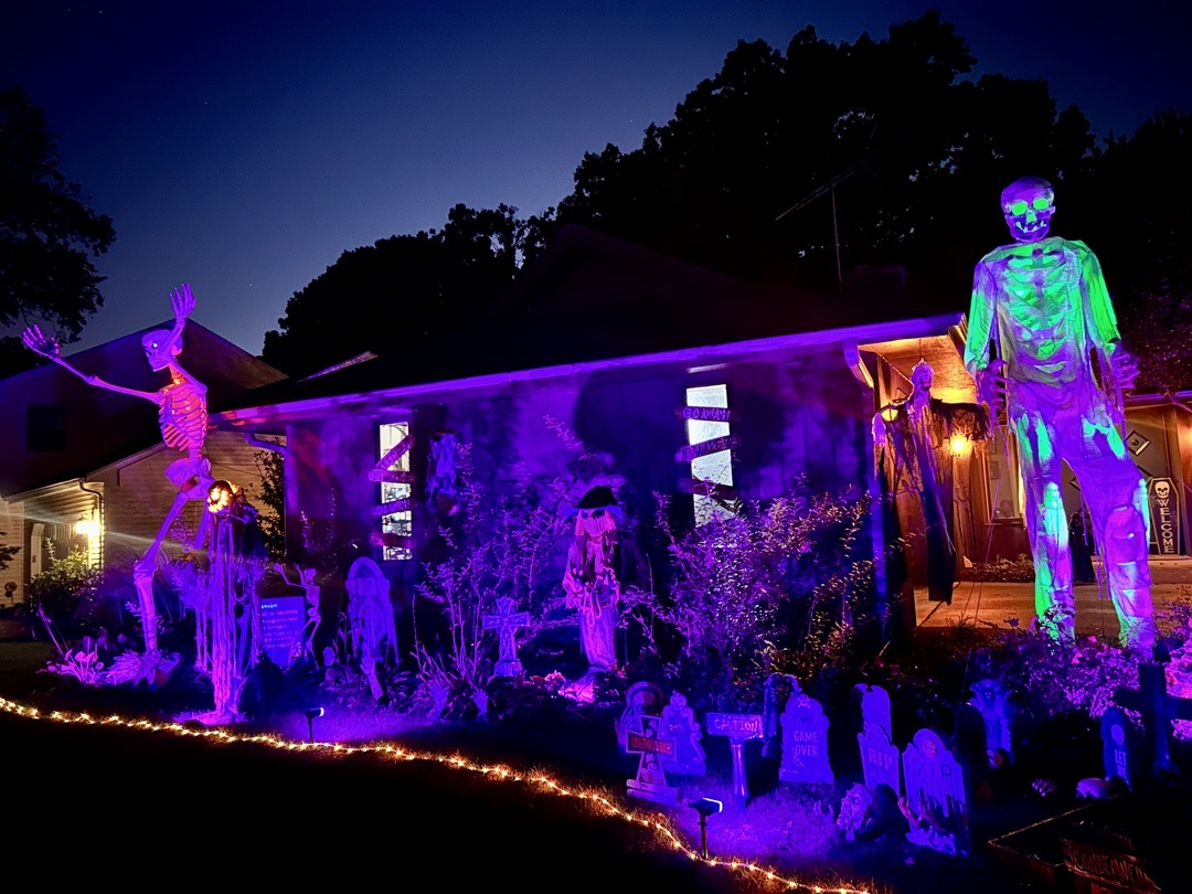 Insanity On Indian Trail — halloween haunt in Naperville, IL