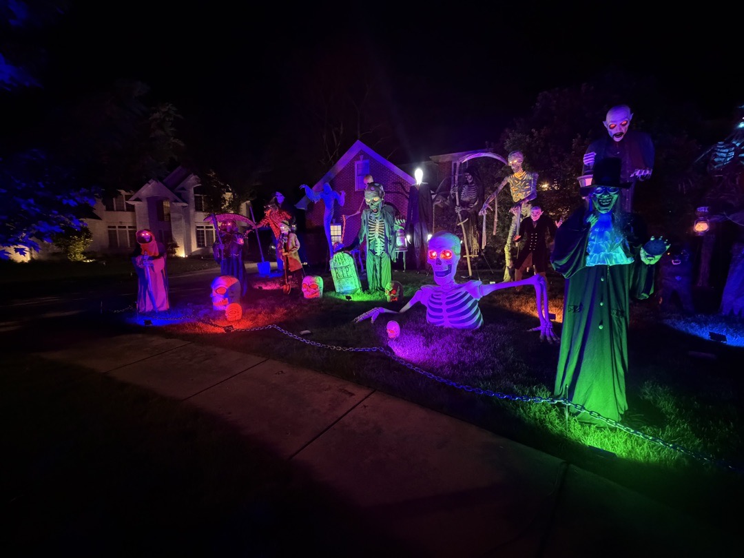 Tucci’s Spooktacular Drive-Through Haunt in Lemont, Illinois