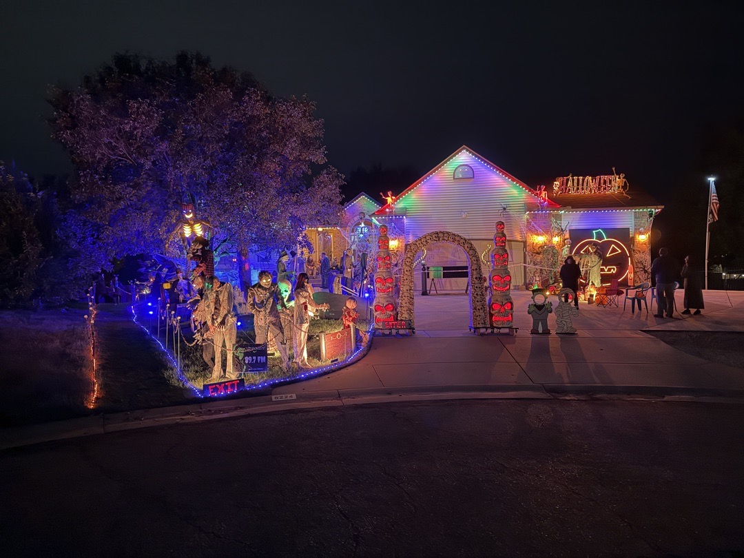 Large Walk Thru Haunt in Bel Aire, Kansas