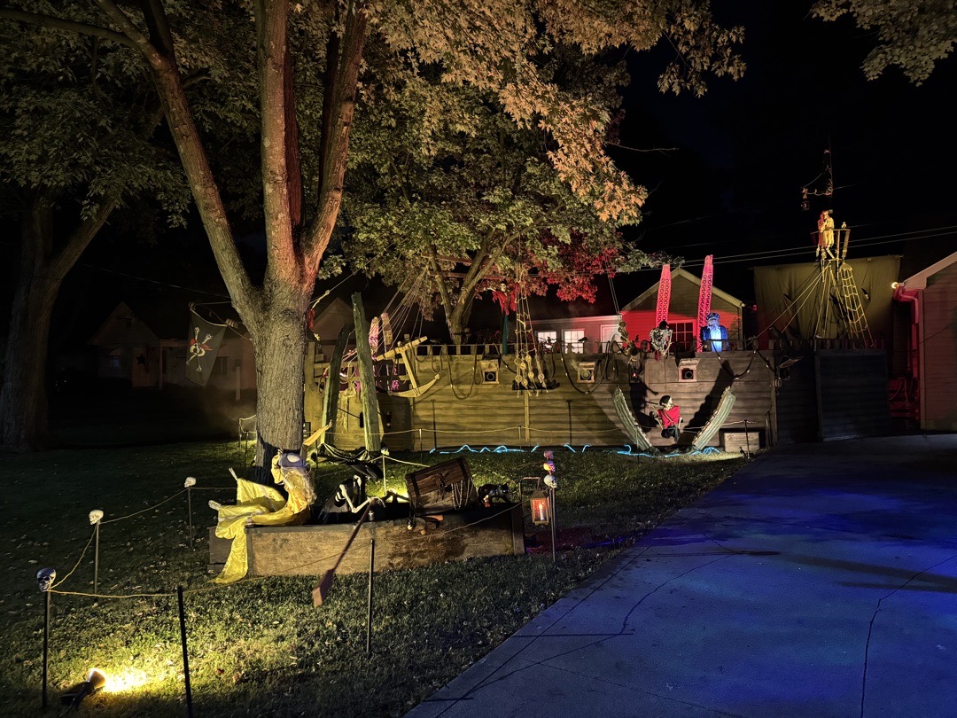 Pirate Display in North Olmsted, Ohio