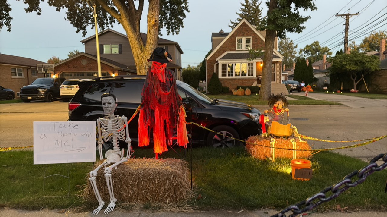 Graveyard On Hamlin Halloween Haunt in Chicago, Illinois