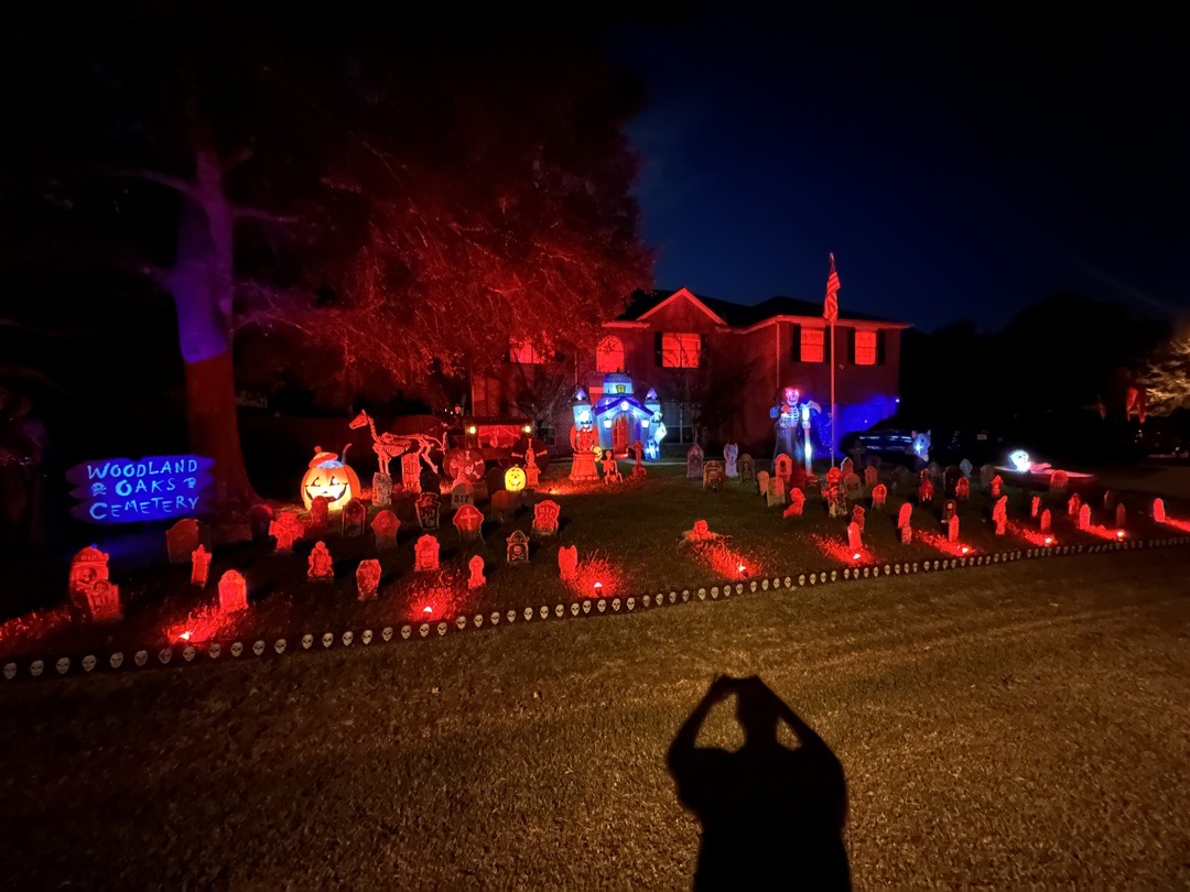 Woodland Oaks Cemetery