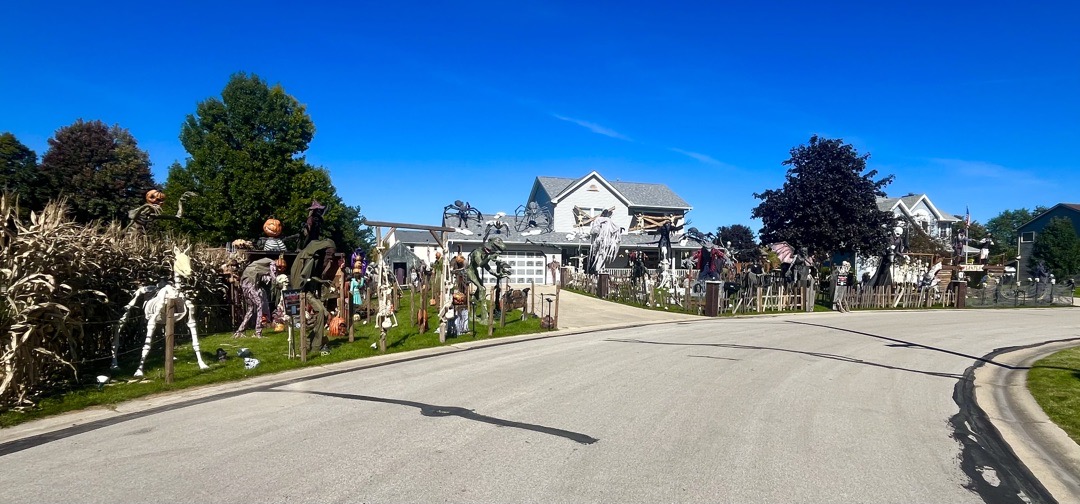Shinks Haunted Yard in Caledonia, Wisconsin