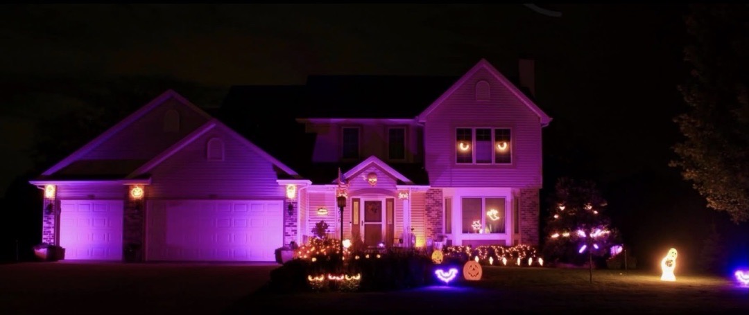 Heritage Avenue Holiday Light Show Halloween Haunt in Mount Pleasant, Wisconsin