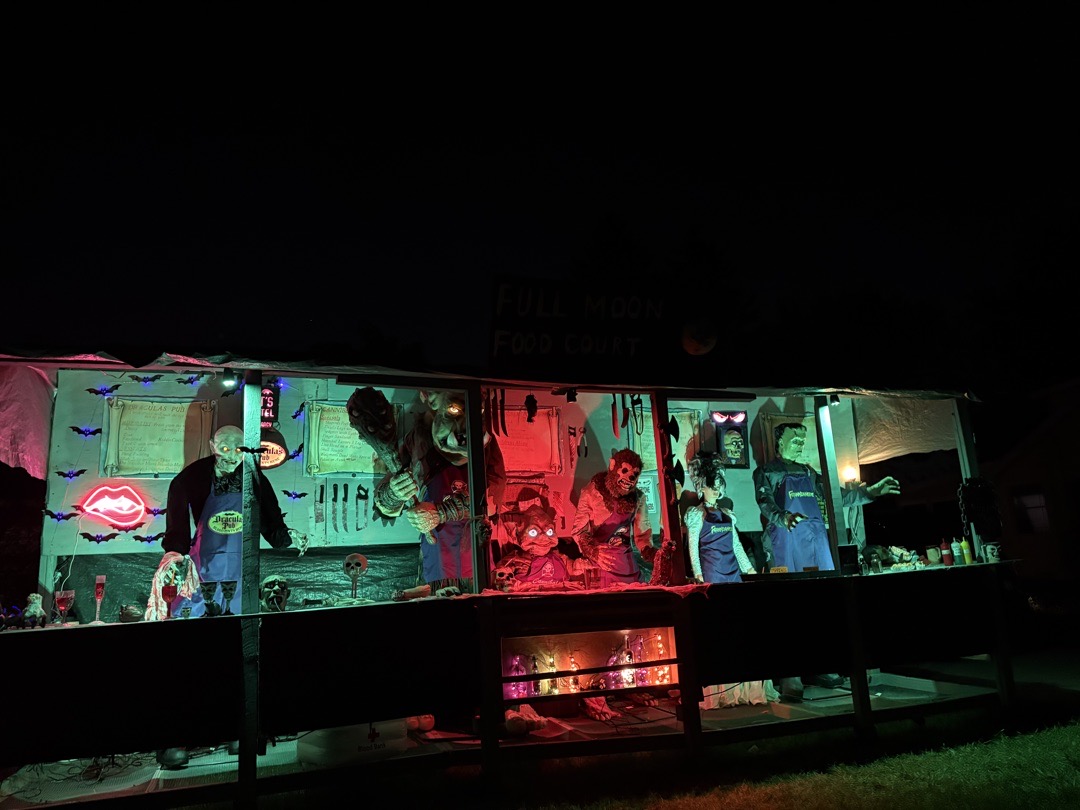 Full Moon Food Court Halloween Haunt in Darien, Illinois