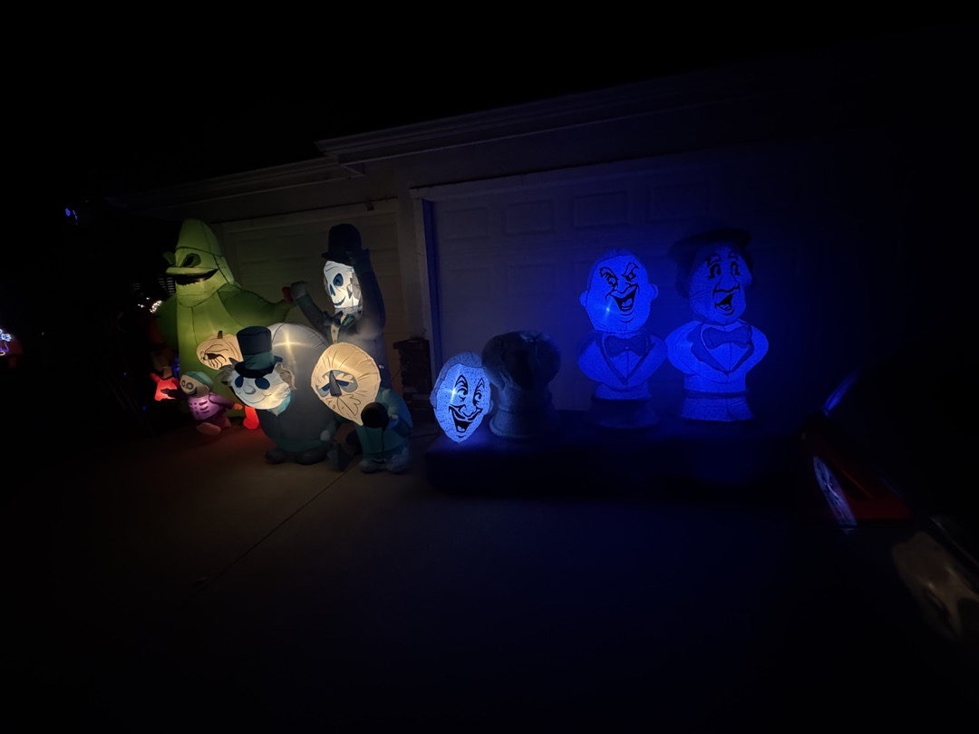 Jack’s Mansion Halloween Display in Visalia, California