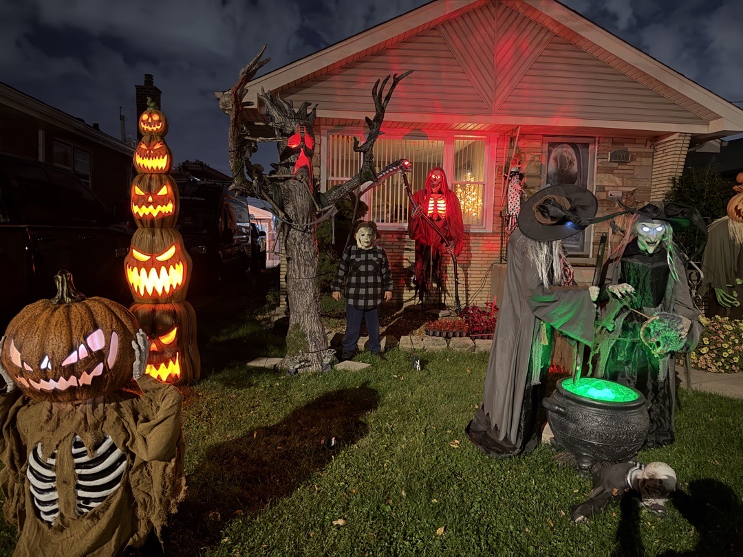 Halloweennn Halloween Haunt in Chicago, Illinois