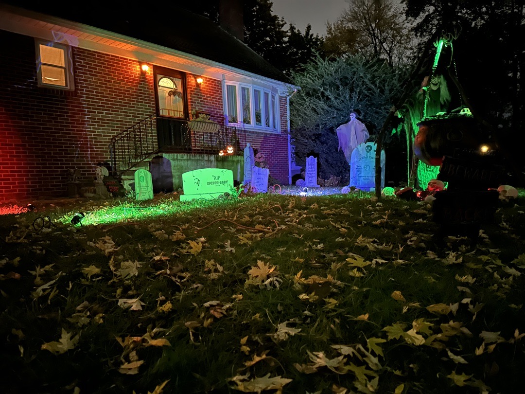 Woodland Rd Graveyard