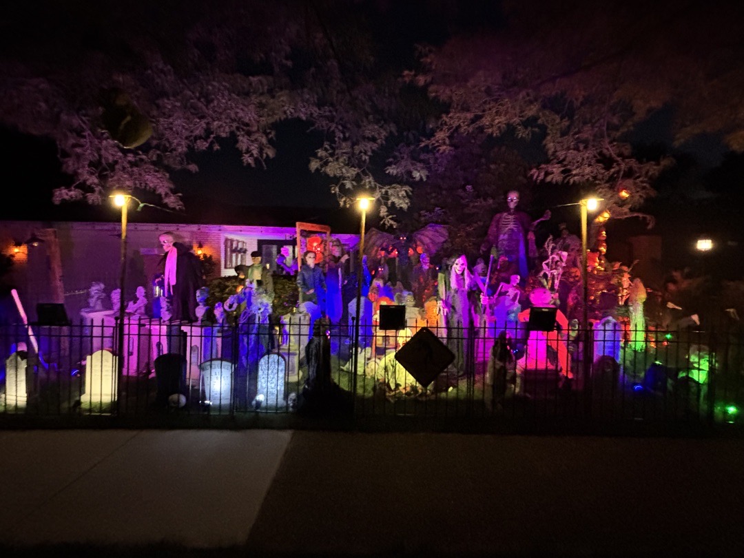Scares On Sequoia Halloween Haunt in Orland Park, Illinois