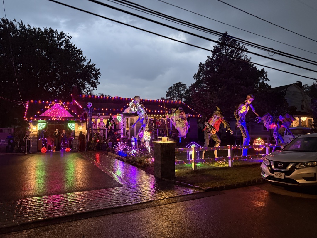 Family Fright Every Night On Independence Ave