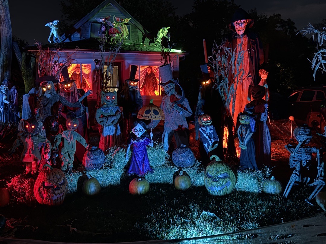 Cleveland HOUSE OF Terror — haunted house in New Chicago, IN