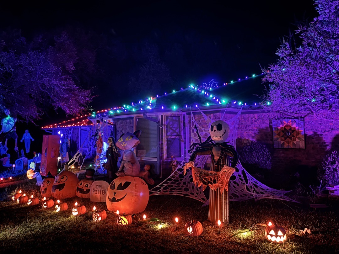 Village Crazy Lady Halloween Haunt in Kemp, Texas