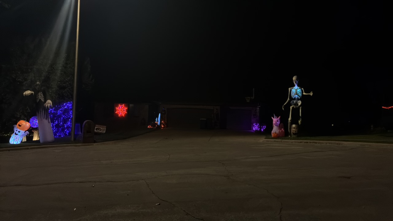 Lovely Culdesac Docorations Halloween Haunt in Springfield, Missouri