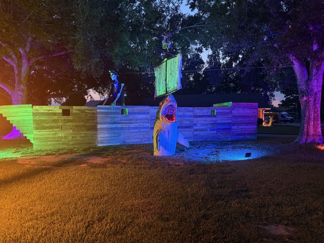 That House On Lake Street Drive-Through Haunt in Lake Charles, Louisiana