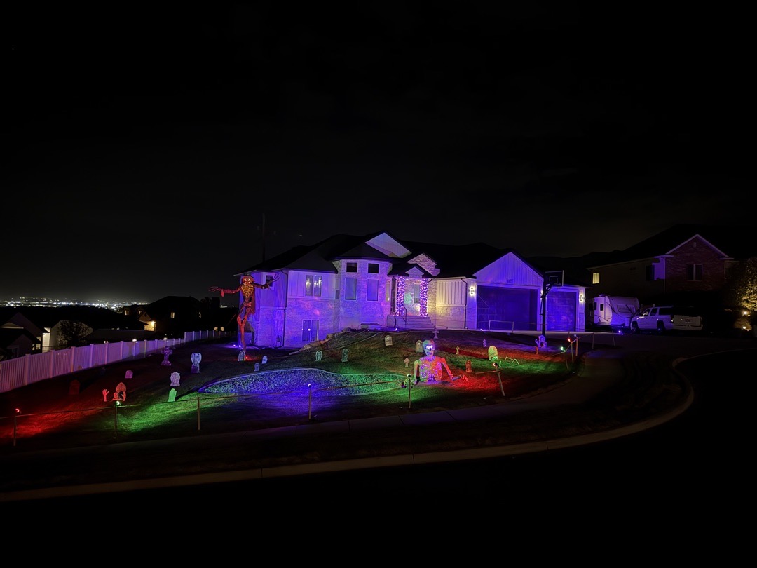 Barber’s Deadend Graveyard Halloween Haunt in Perry, Utah