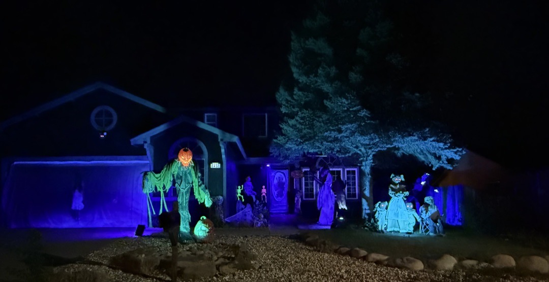 EVRYTHNG HALOW Halloween Haunt in Reno, Nevada