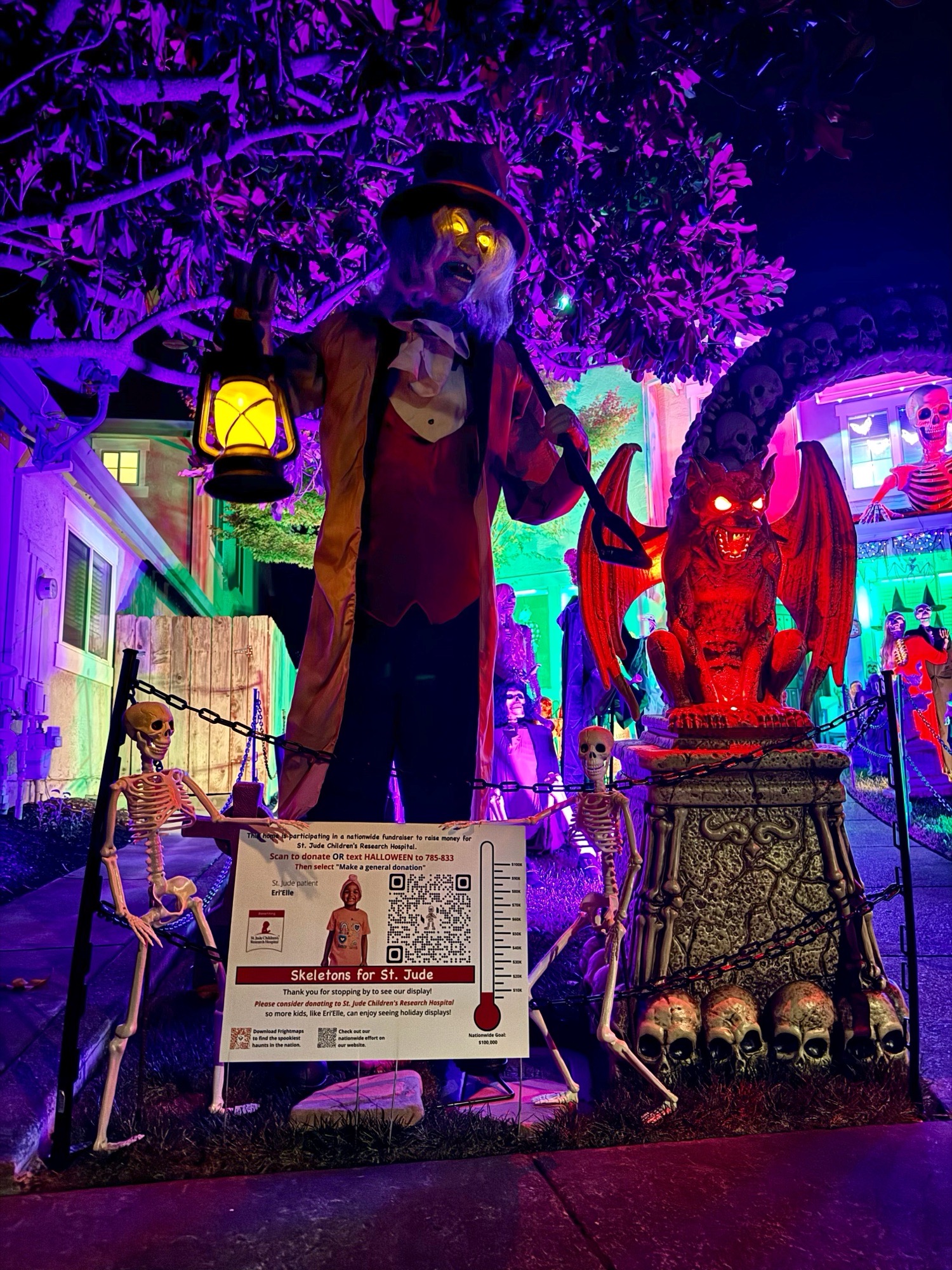 Smalloween Cemetery 🪦