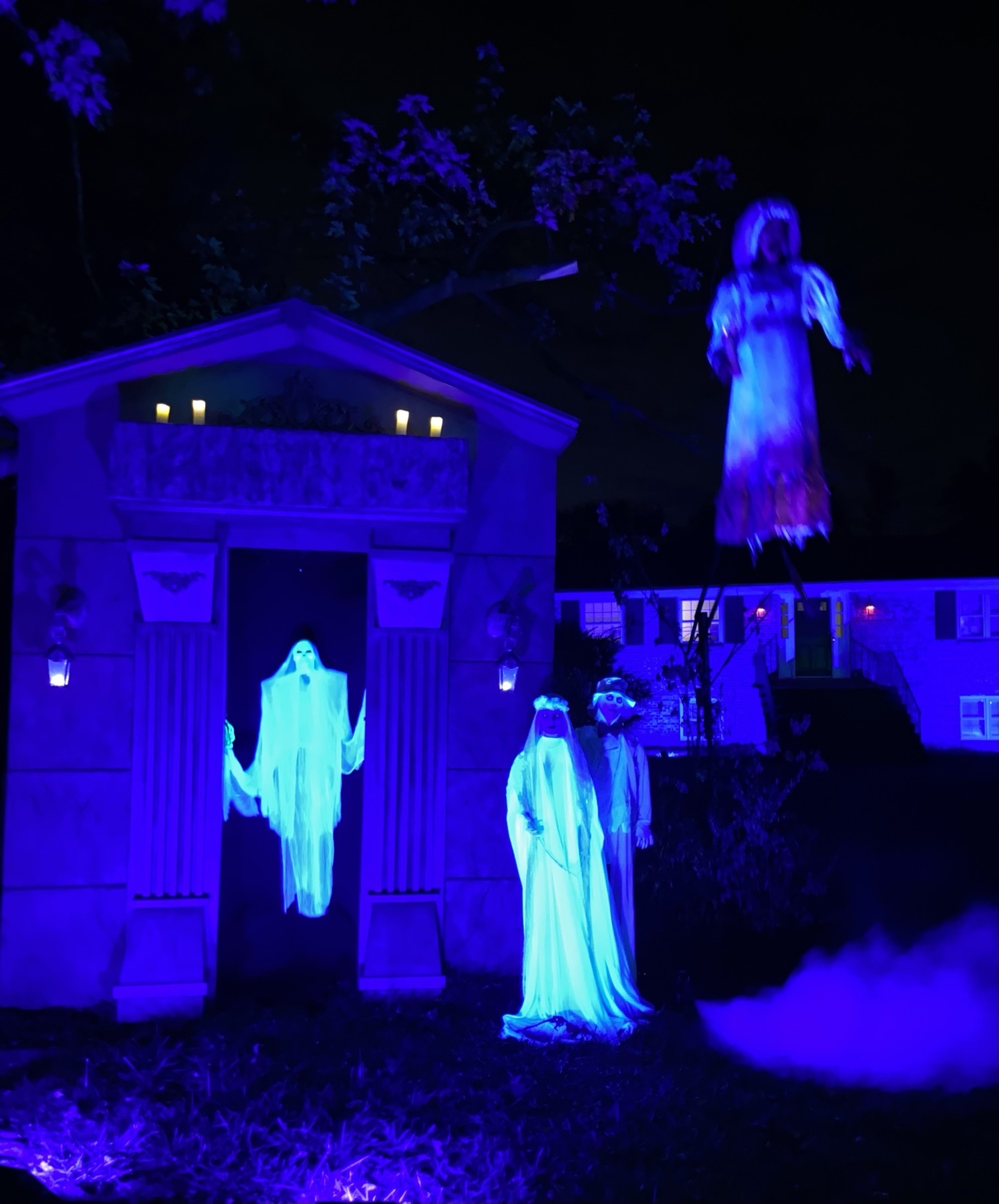 Roxbury Haunted Manor