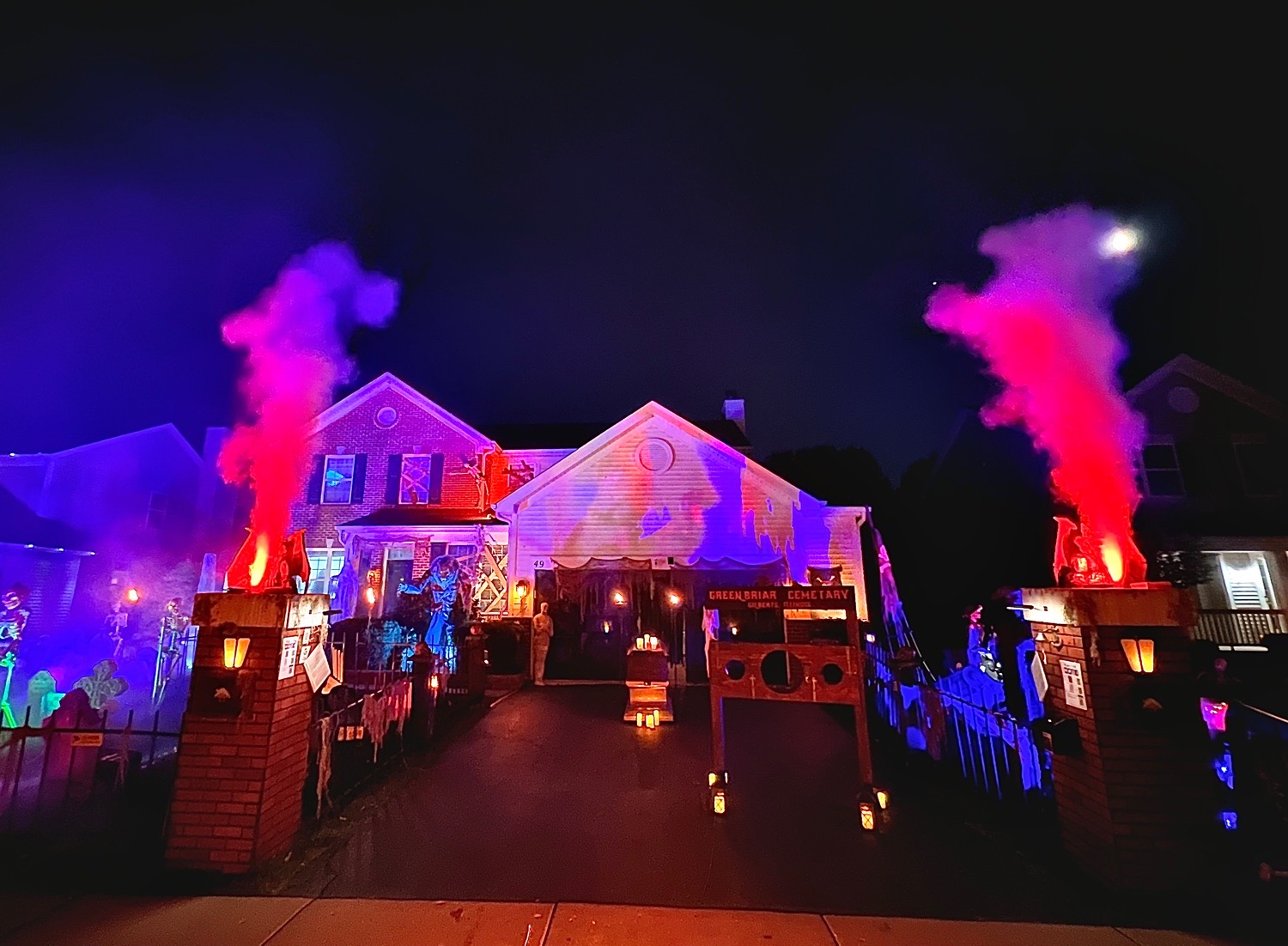 Greenbriar Cemetery — haunted house in Gilberts, IL