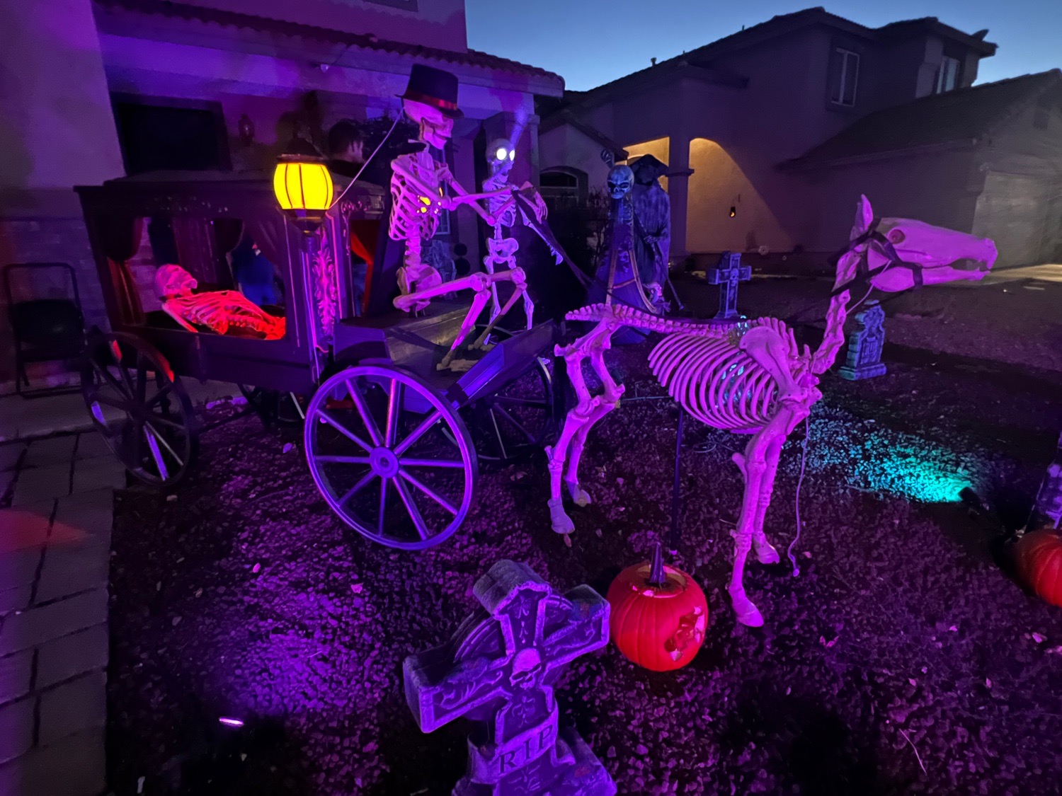 halloween haunt Light show