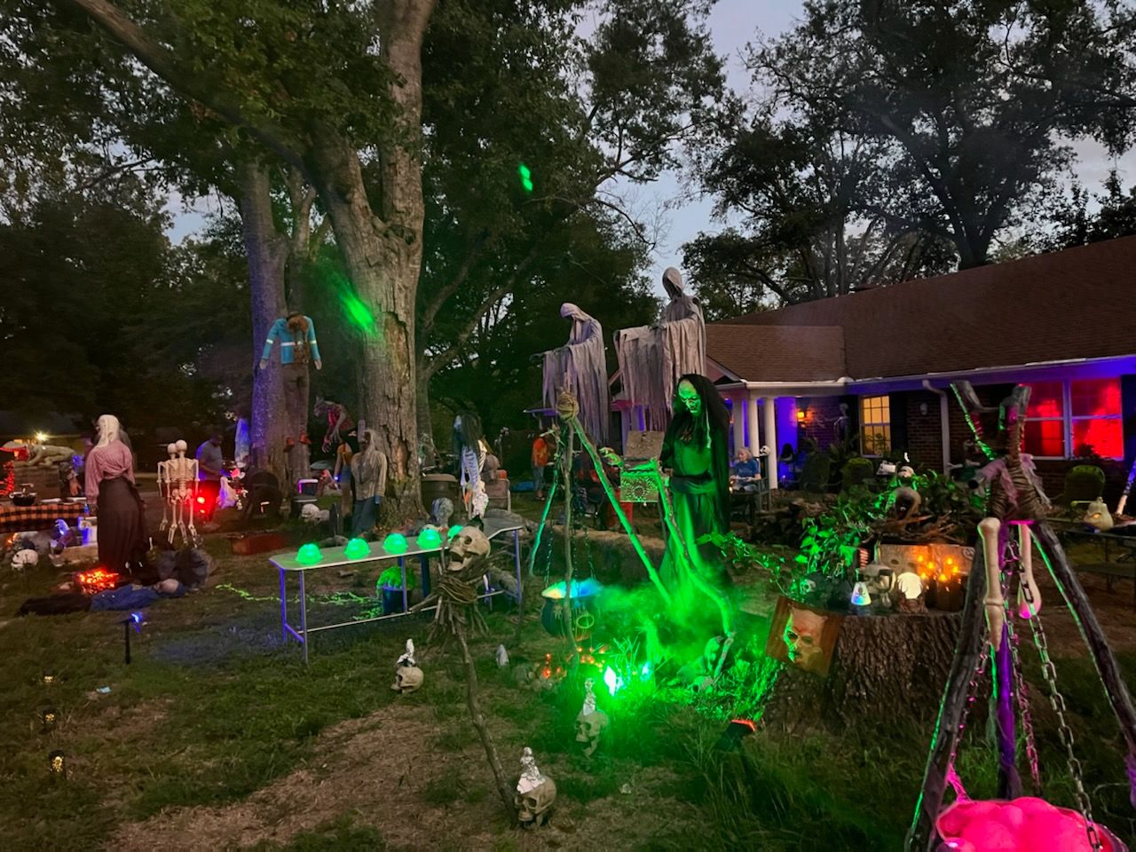Redheadedhorror 's Home Haunt