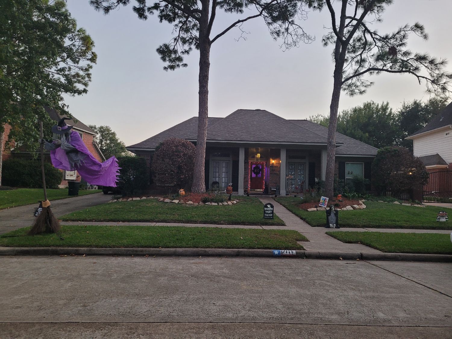12 Foot witch
