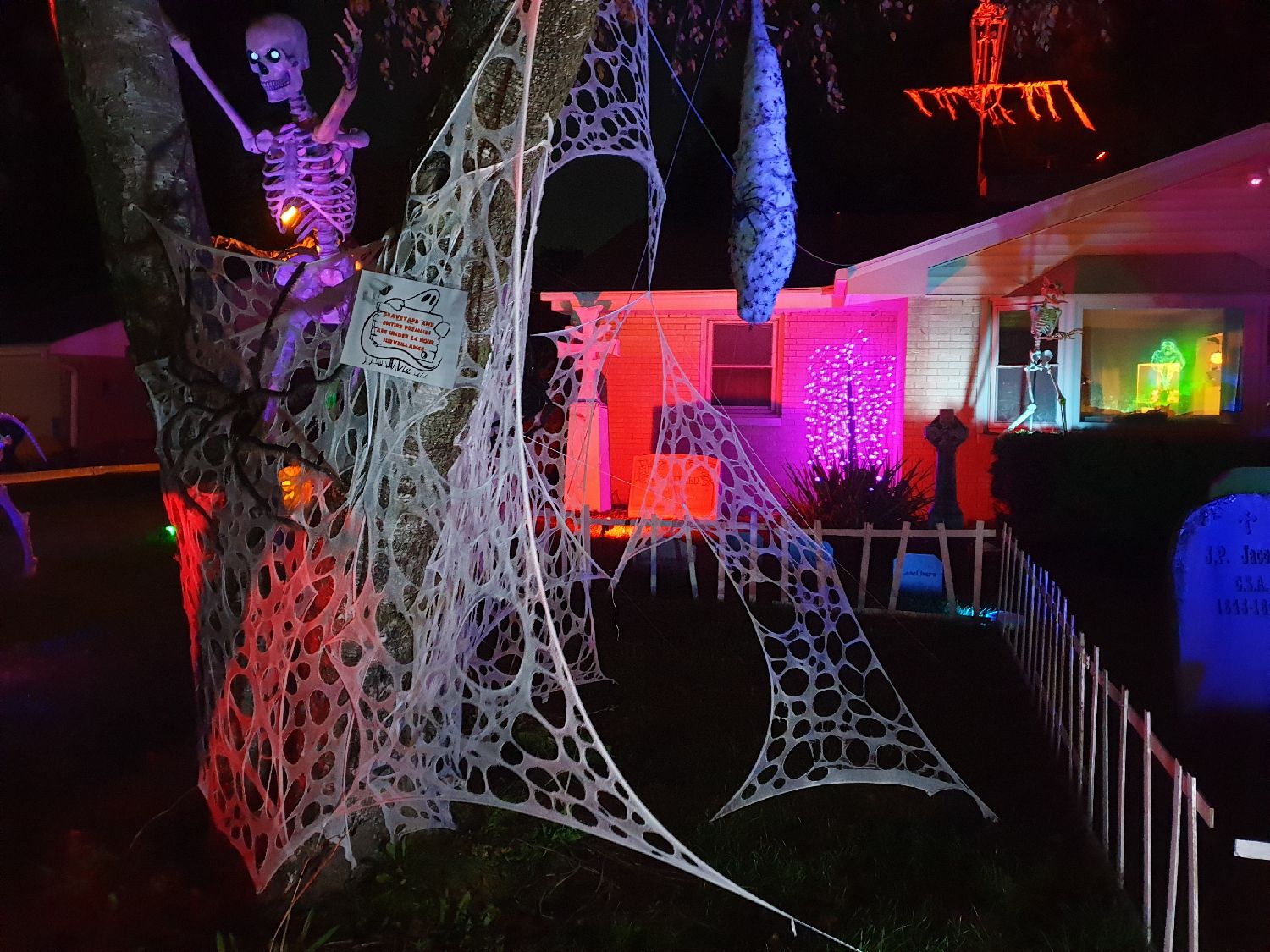 Un-named Outdoor Display — haunted house in Joliet, IL