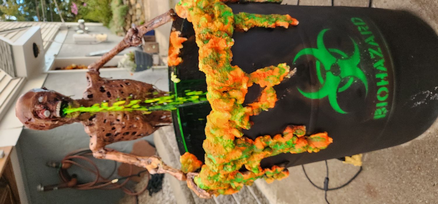 Haunted Garage & yard display - stop by if you dare