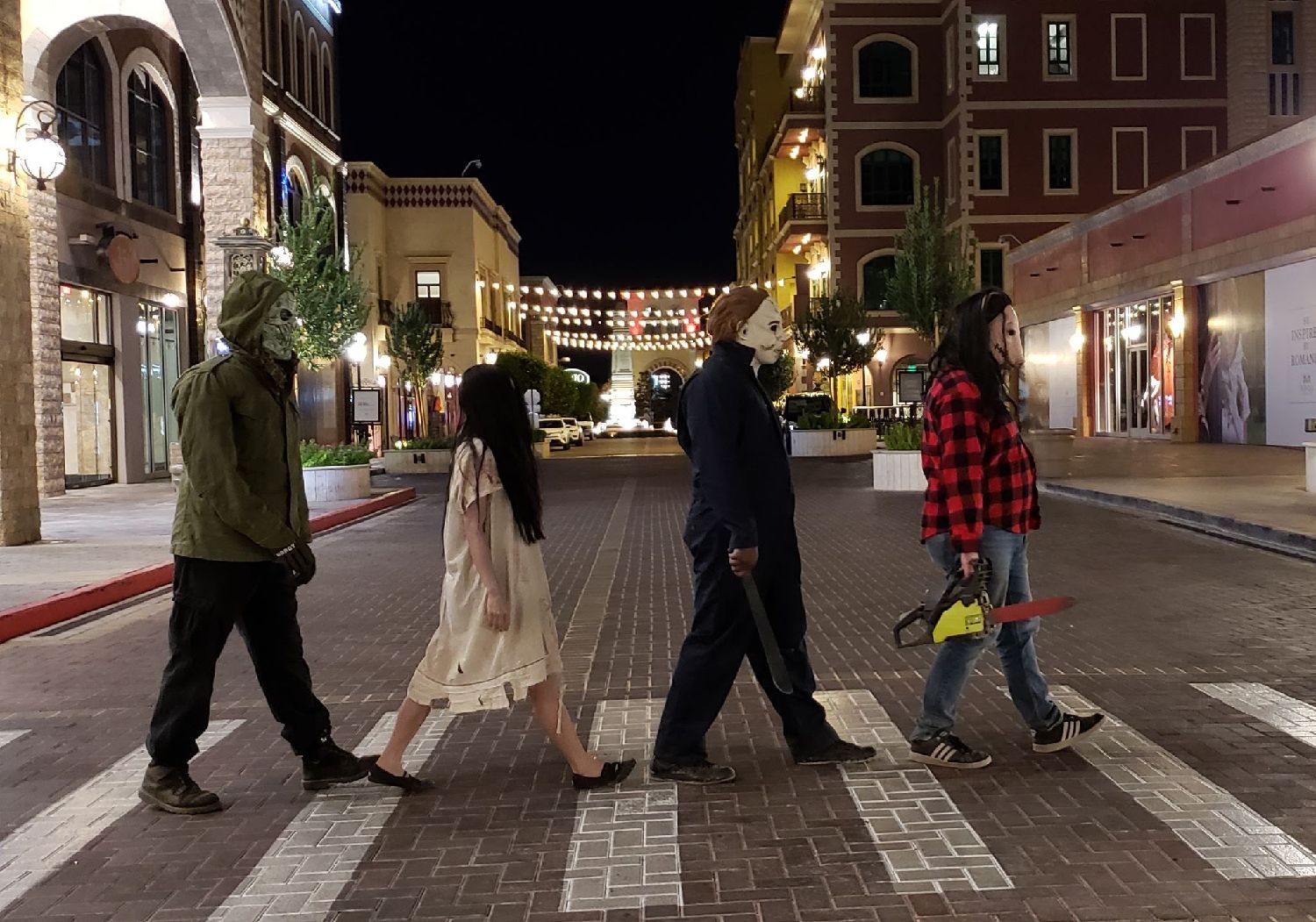 undead maze haunted house