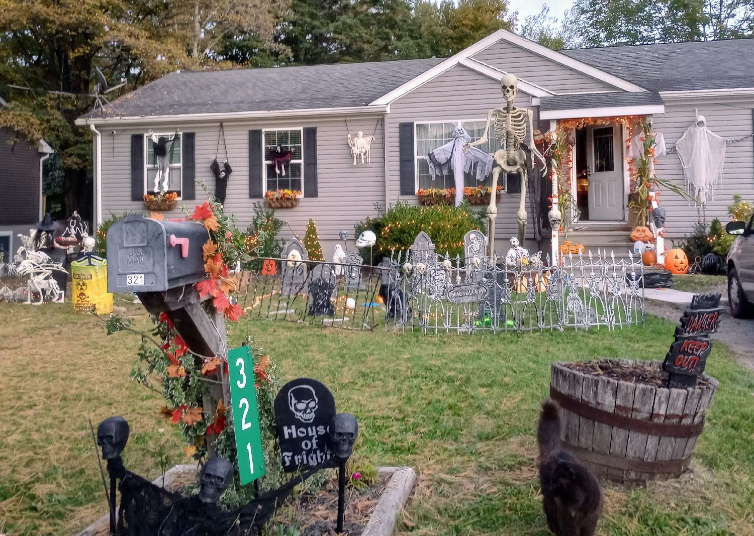 2023 Halloween Display