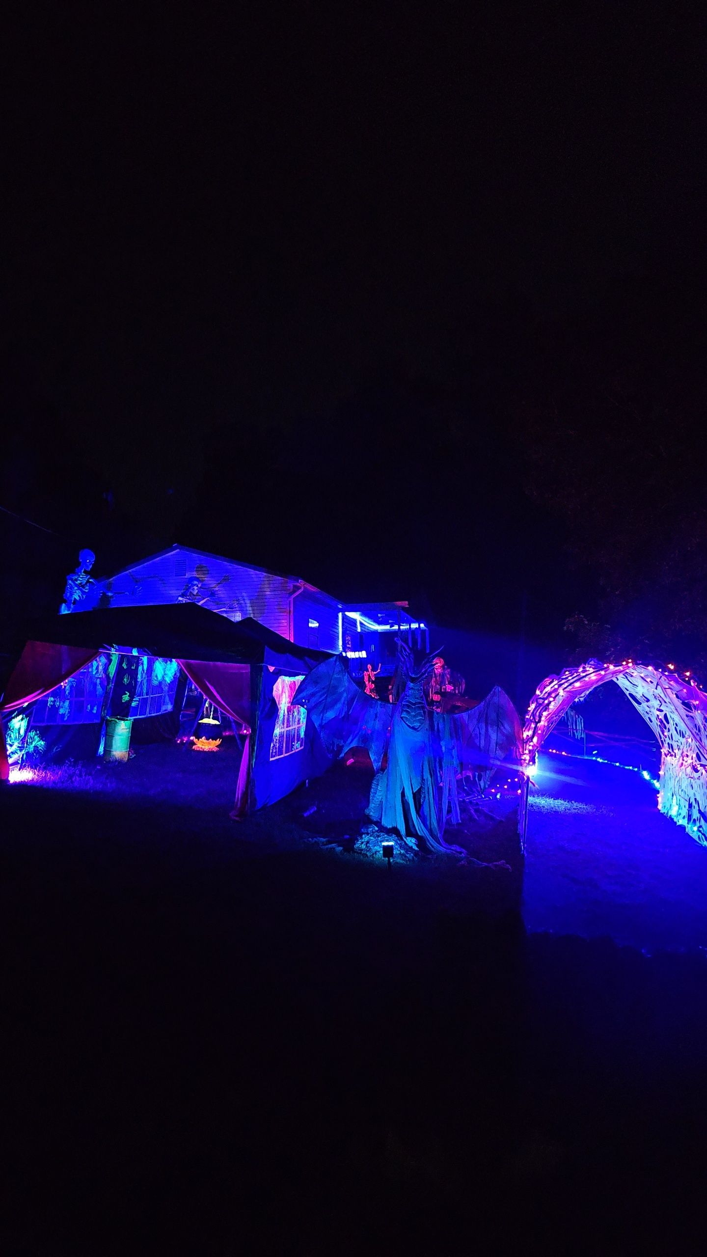 Lingle Halloween Display