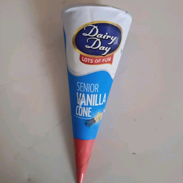 Sr.vanilla cone  