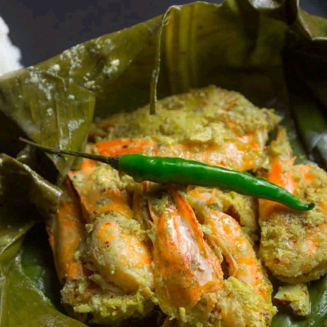 Chingri Machher Paturi