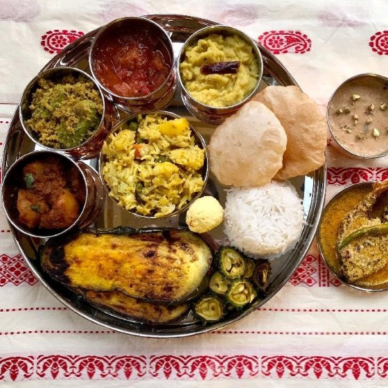 Sholo-bhoj Mutton Thali