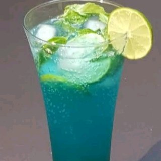 Blue Curacao 80