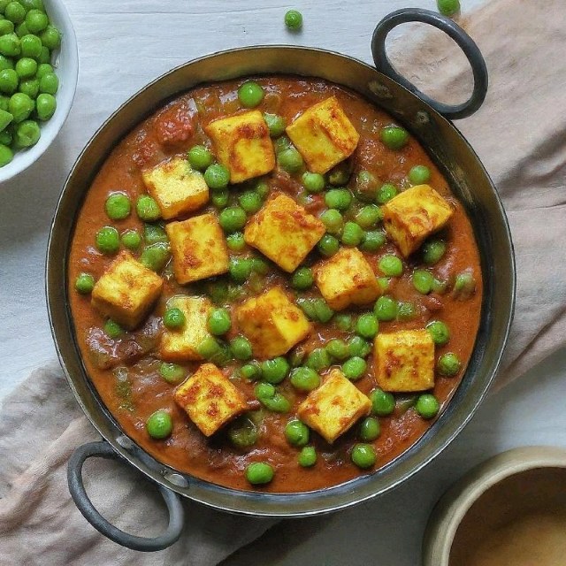 Matar Paneer
