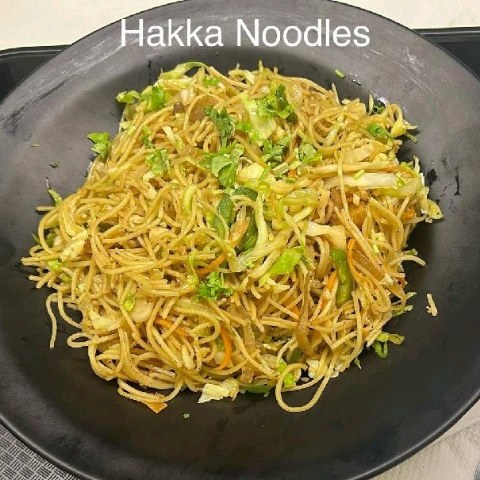 Egg Hakka Noodles