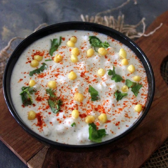Boondi/Vegetable Raita