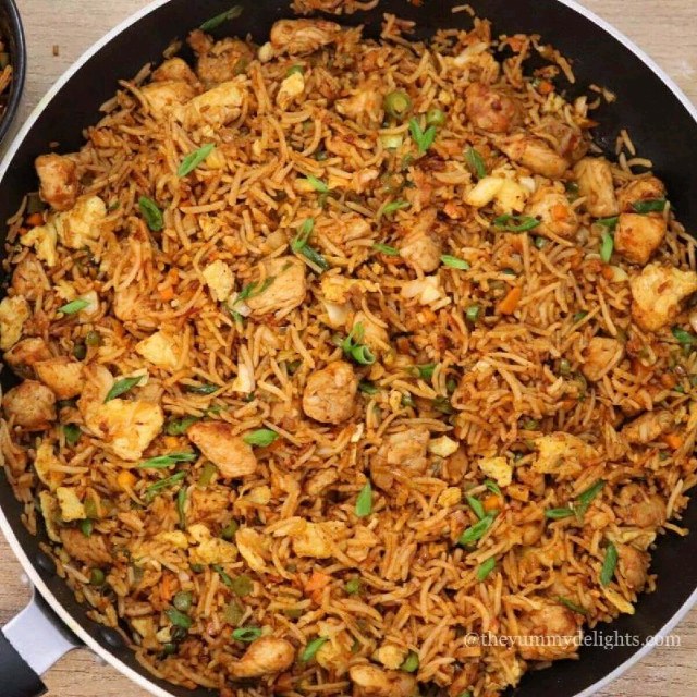 Schezwan Chicken Fried Rice