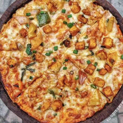 SPICY PANEER TIKKA PIZZA ( MEDIUM )
