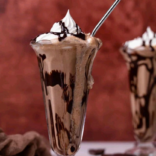 CHOCOLATE MILKSHAKE 