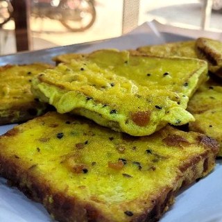 ബ്രെഡ് റോസ്റ്റ്
