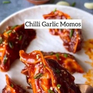 Chilli Garlic Souce Momos